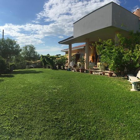 Guest House Villa Di Judighes เชร์เวเตรี ภายนอก รูปภาพ