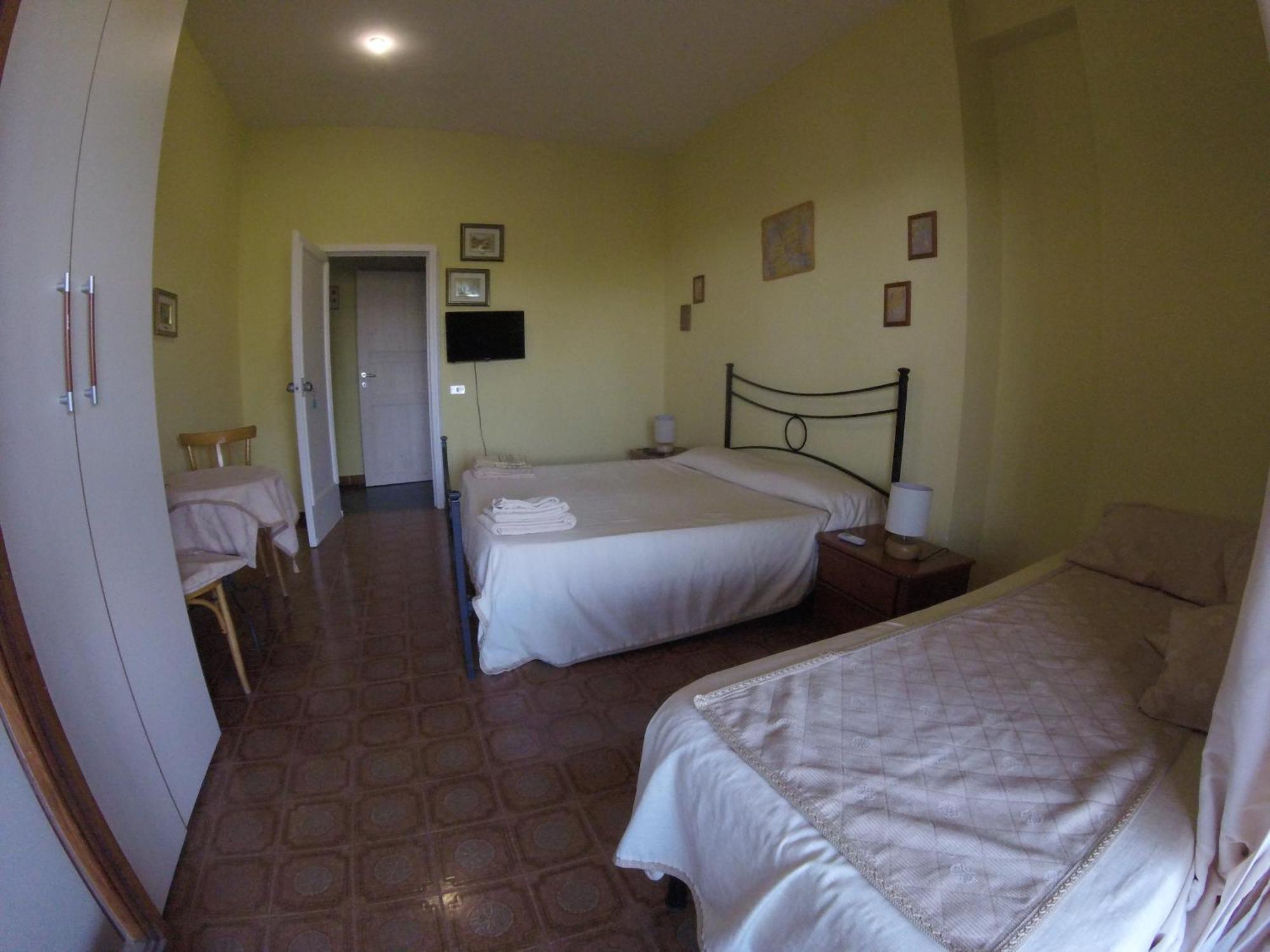 Guest House Villa Di Judighes เชร์เวเตรี ภายนอก รูปภาพ