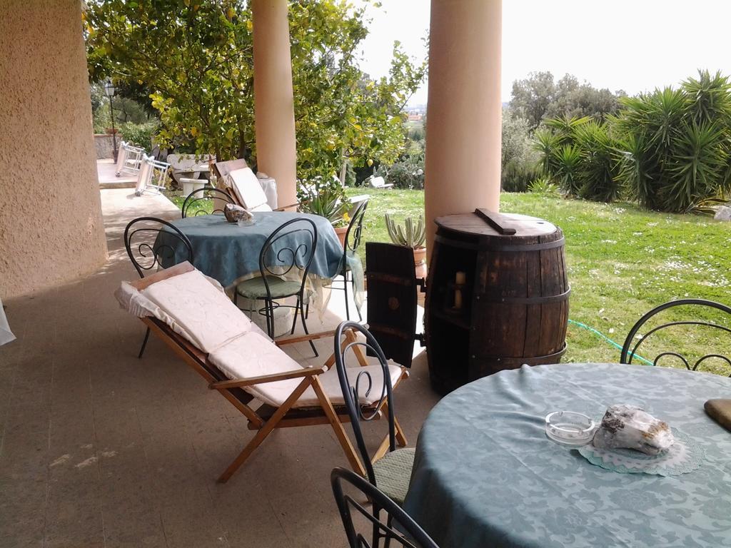 Guest House Villa Di Judighes เชร์เวเตรี ภายนอก รูปภาพ