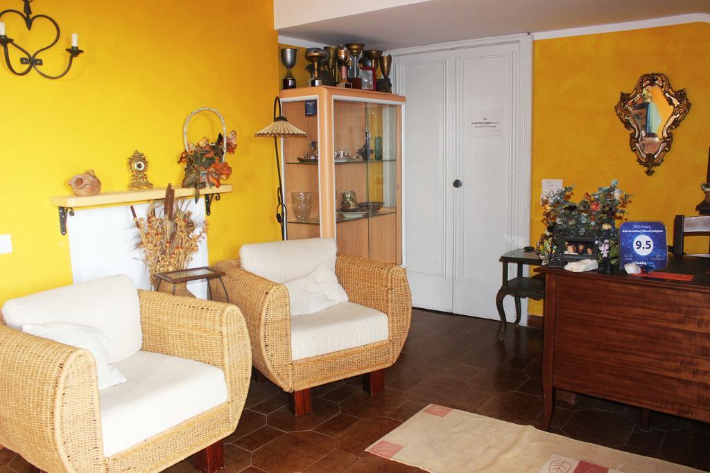 Guest House Villa Di Judighes เชร์เวเตรี ภายนอก รูปภาพ