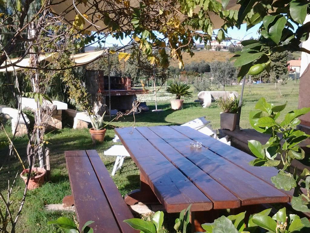 Guest House Villa Di Judighes เชร์เวเตรี ภายนอก รูปภาพ