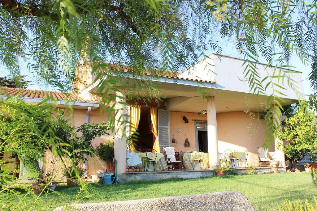 Guest House Villa Di Judighes เชร์เวเตรี ภายนอก รูปภาพ