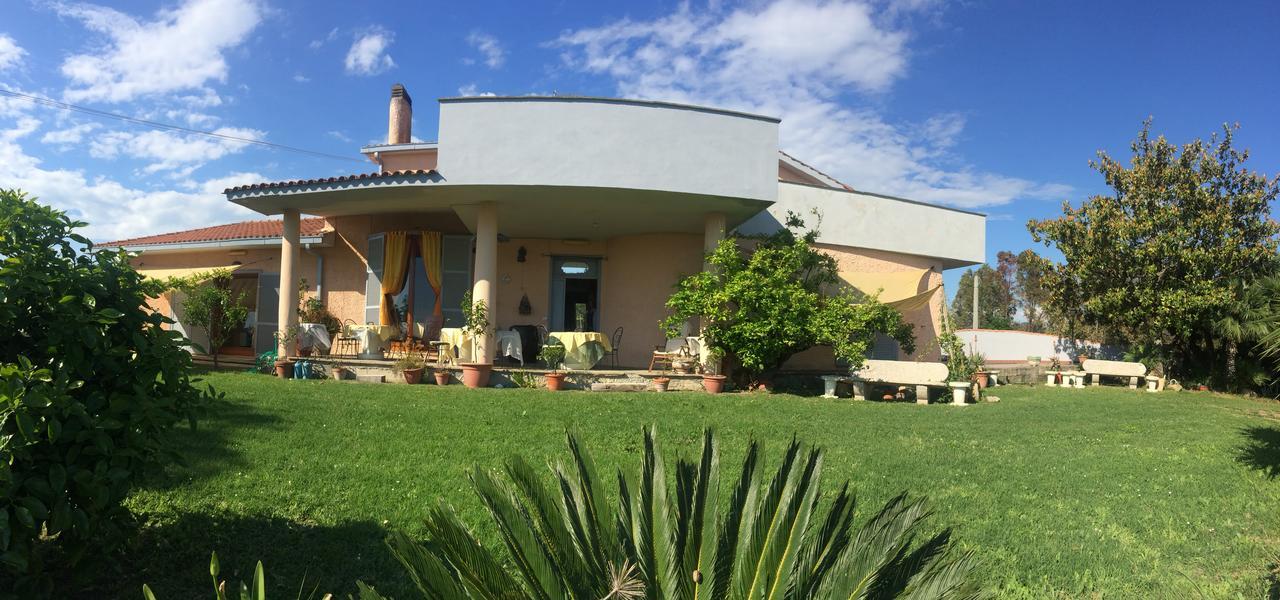 Guest House Villa Di Judighes เชร์เวเตรี ภายนอก รูปภาพ