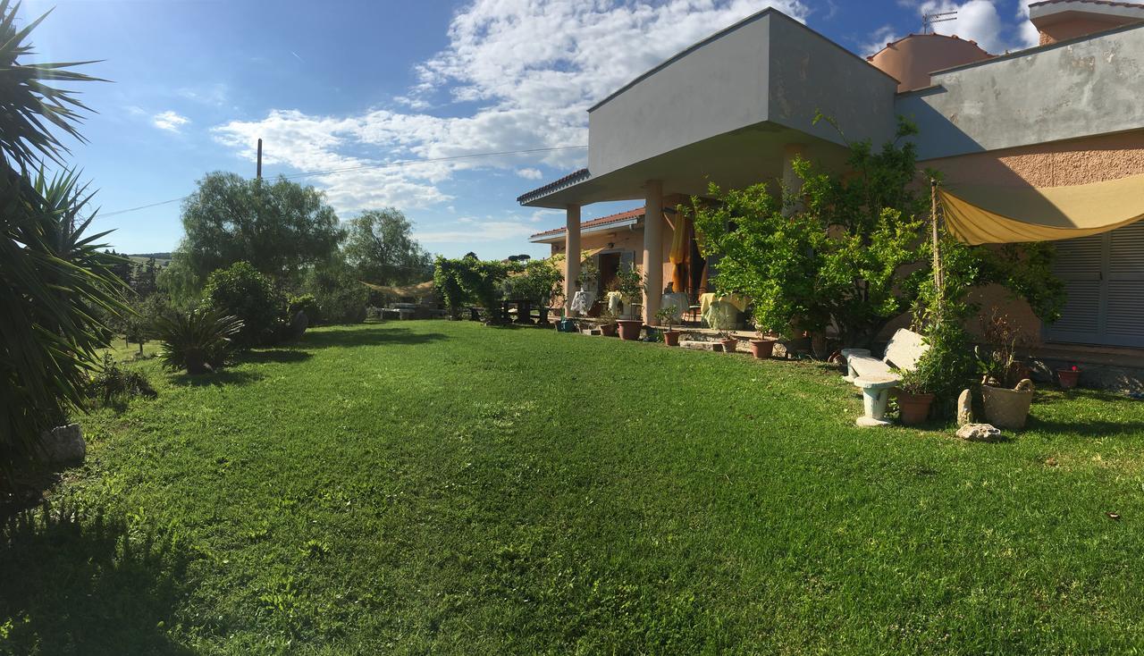 Guest House Villa Di Judighes เชร์เวเตรี ภายนอก รูปภาพ
